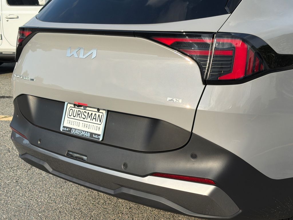 New 2027 Kia Sportage Hybrid S SUV