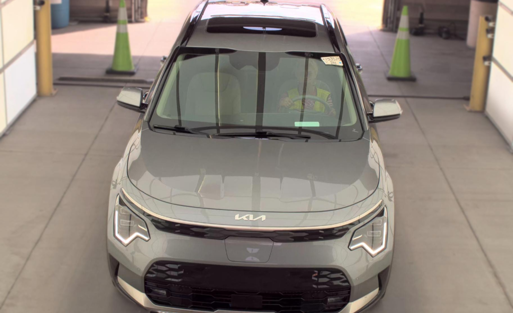 Used 2024 Kia Niro EV Wave SUV