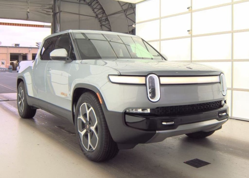 Used 2023 Rivian R1T Adventure Quad Motor Large Pack Truck Crew Cab