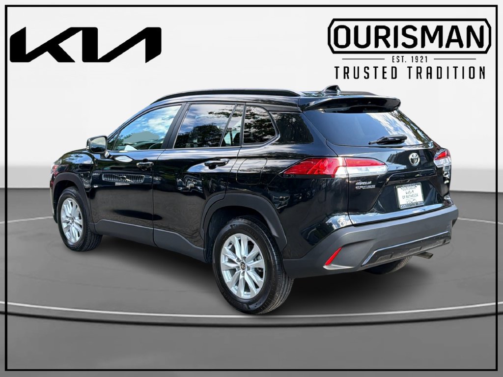 Used 2024 Toyota Corolla Cross LE SUV