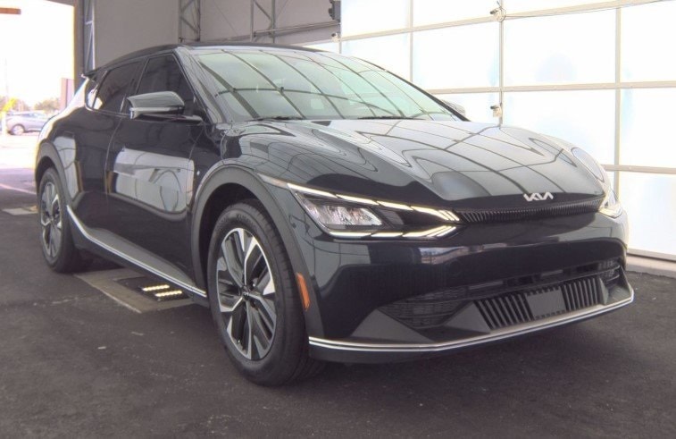 2024 Kia EV6 Light L/R's photo