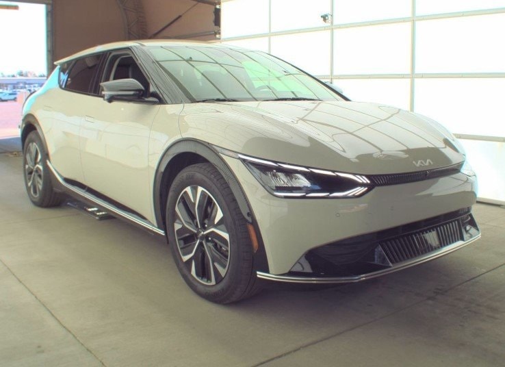 2024 Kia EV6 Wind's photo