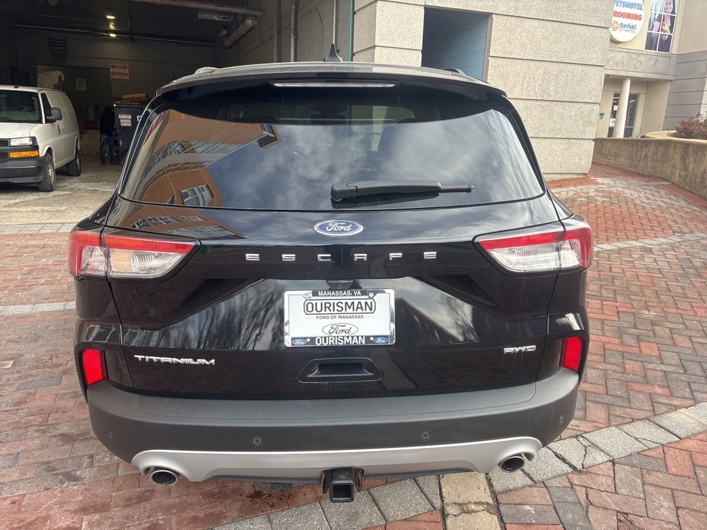Used 2022 Ford Escape Titanium SUV