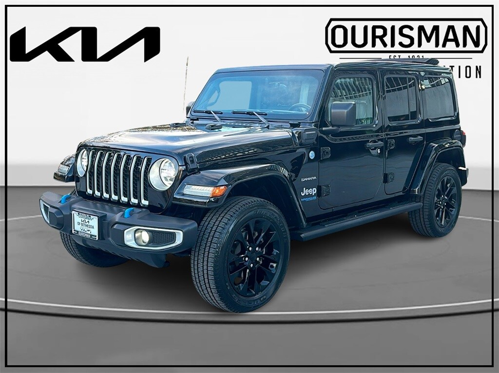 2022 Jeep Wrangler Unlimited 4xe Sahara photo 2