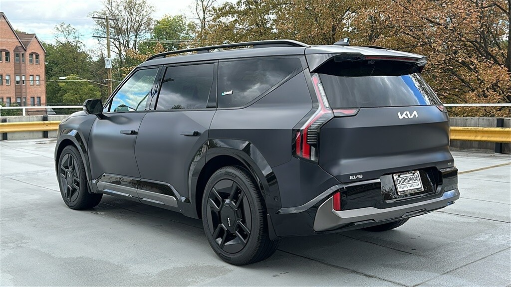 2026 Kia EV9 GT-Line photo 3