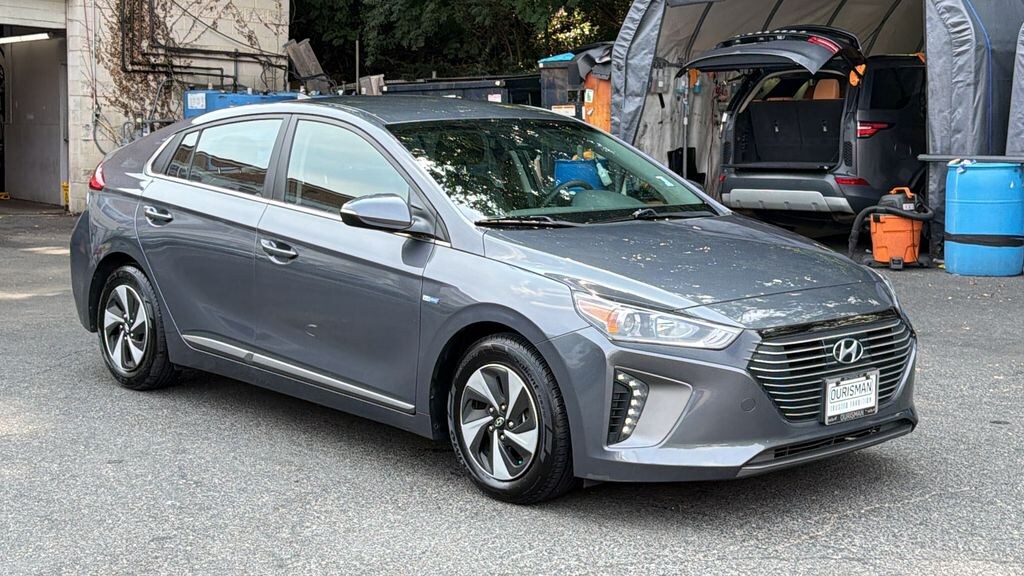 Used 2019 Hyundai Ioniq Hybrid SEL Hatchback