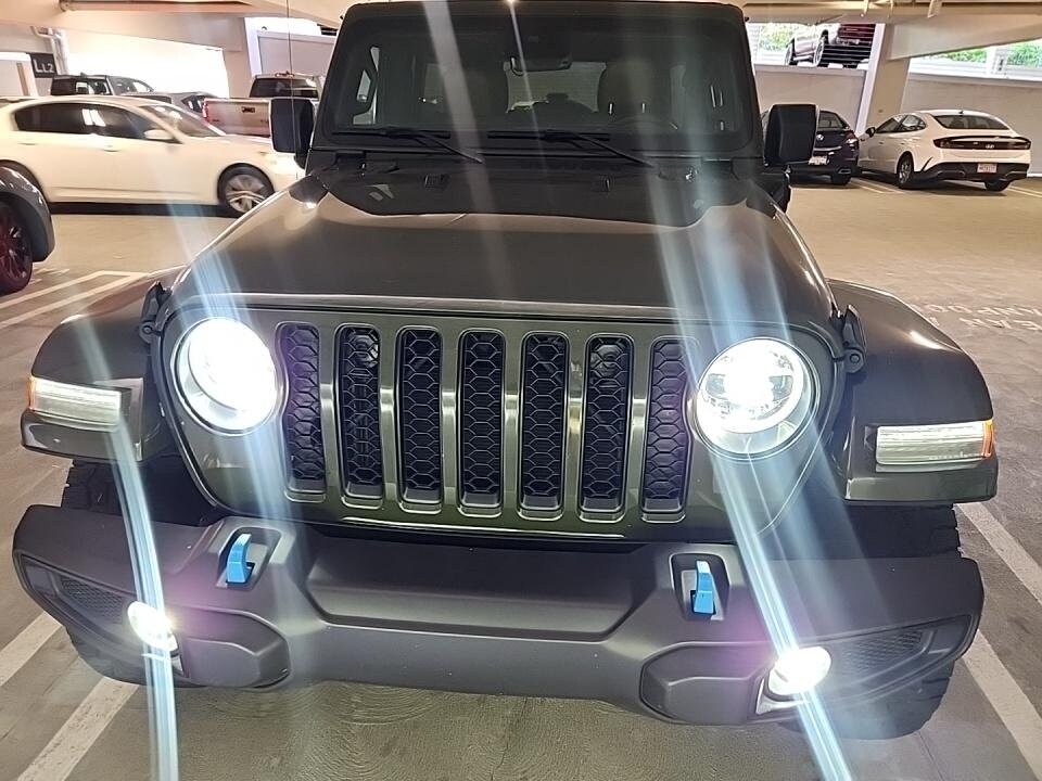 2022 Jeep Wrangler Unlimited 4xe Sahara photo 2