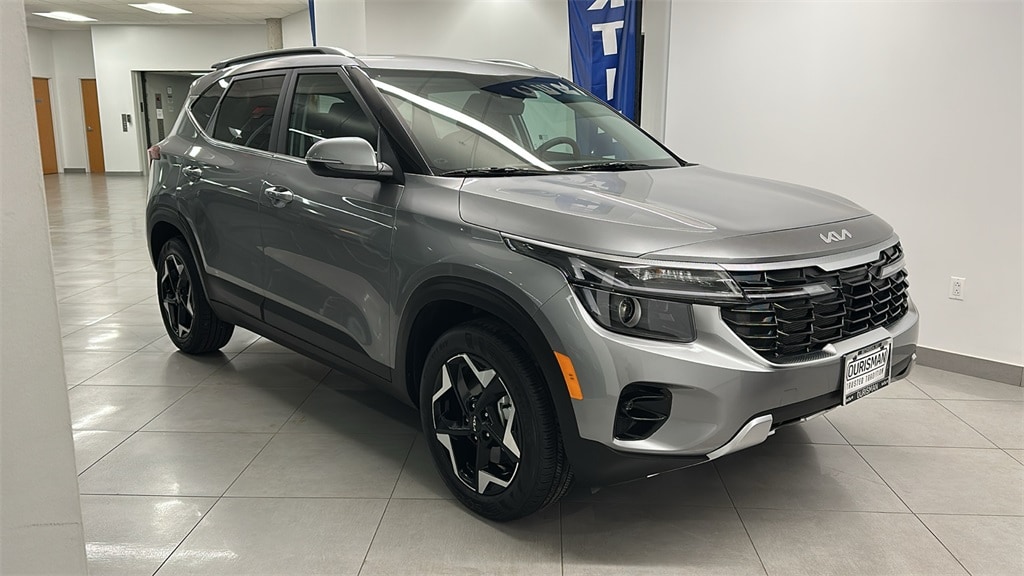 2025 Kia Seltos EX's photo