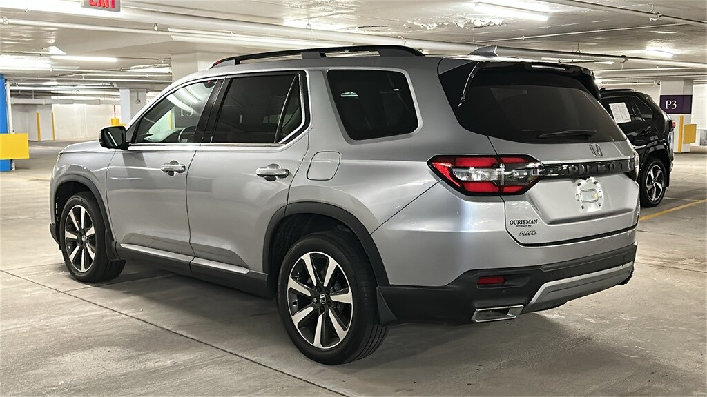 2023 Honda Pilot Elite photo 3