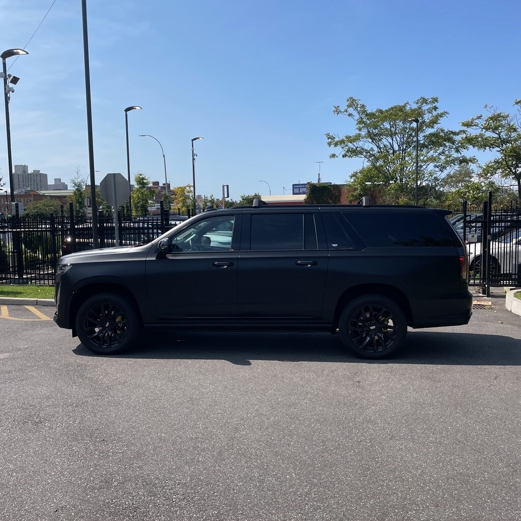 2024 Cadillac Escalade ESV Sport Platinum photo 2