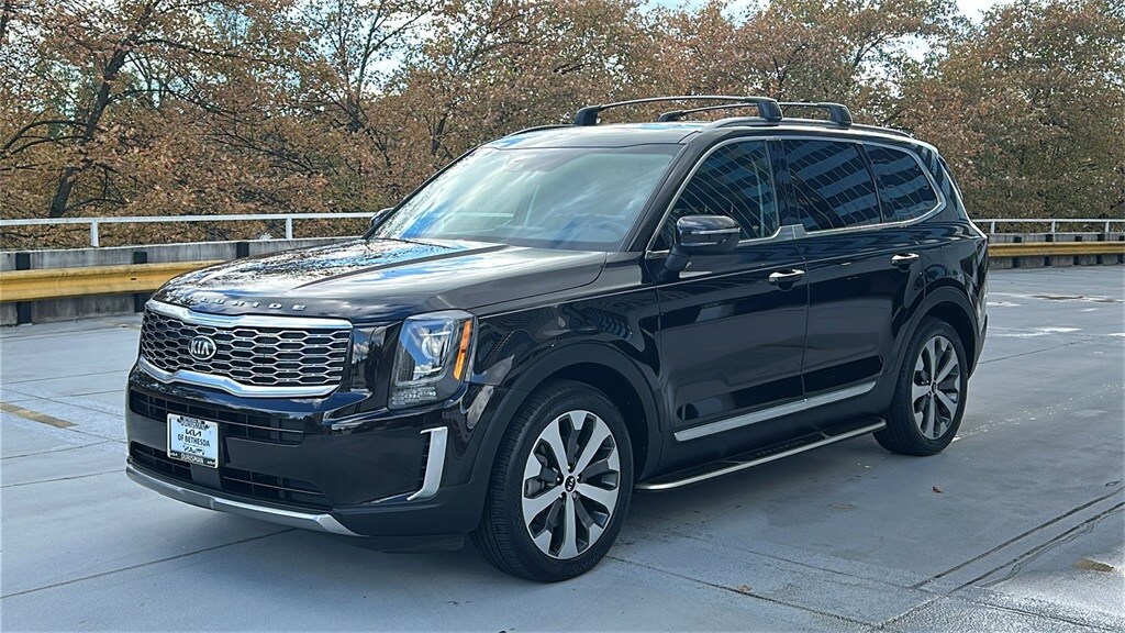 2021 Kia Telluride S photo 2
