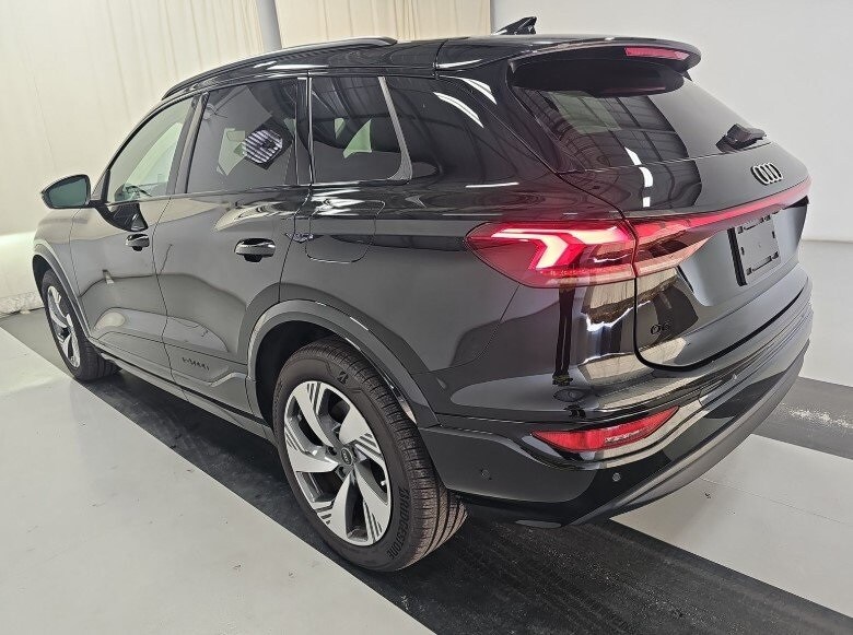2025 Audi Q6 E-tron Premium Plus photo 4