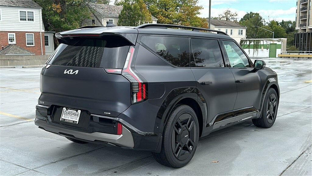 2026 Kia EV9 GT-Line photo 4