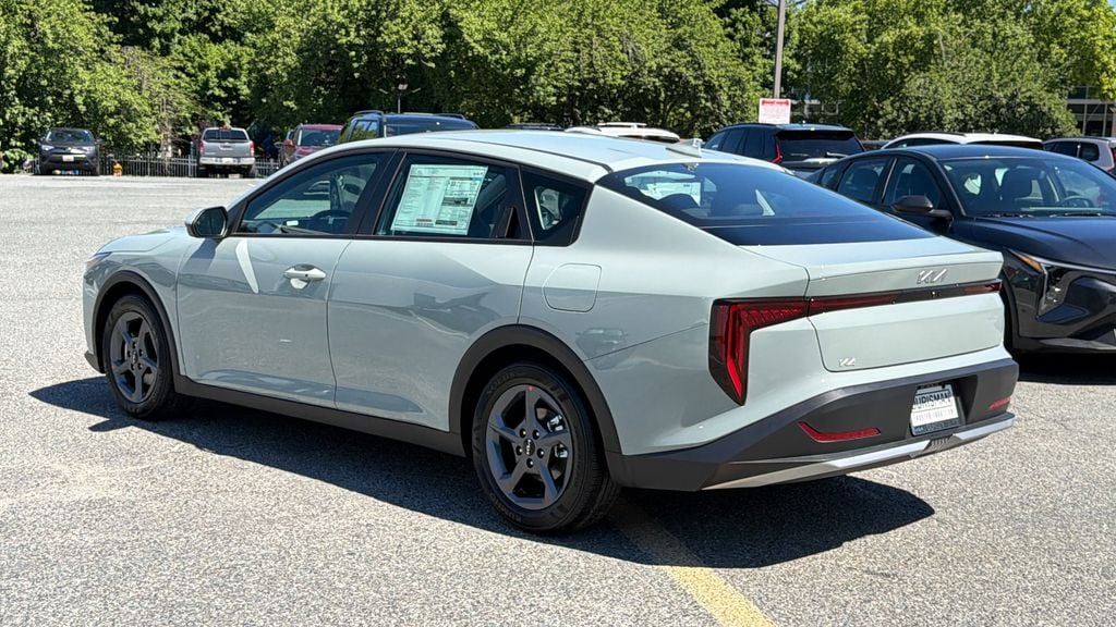 New 2026 Kia K4 LXS Sedan