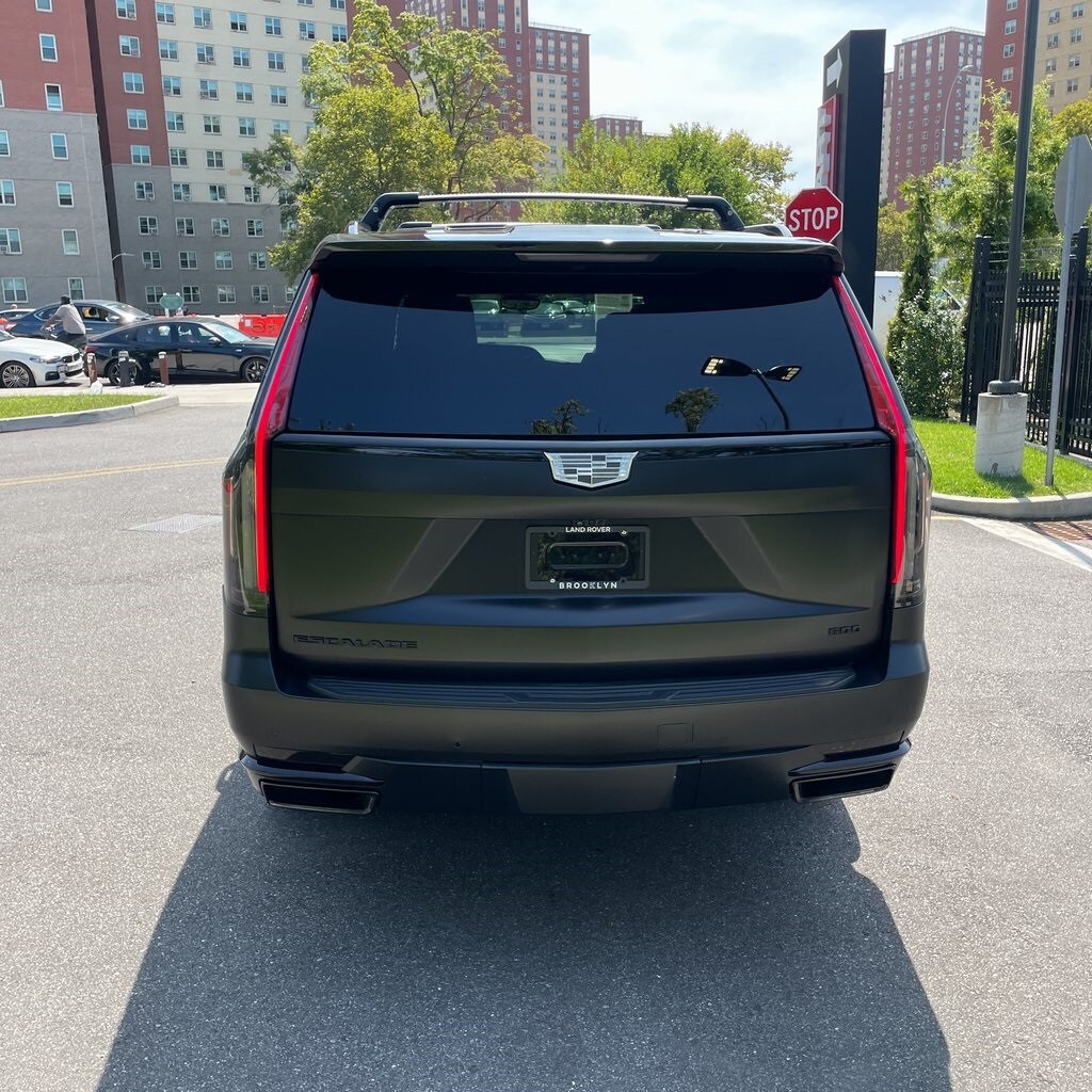 2024 Cadillac Escalade ESV Sport Platinum photo 4
