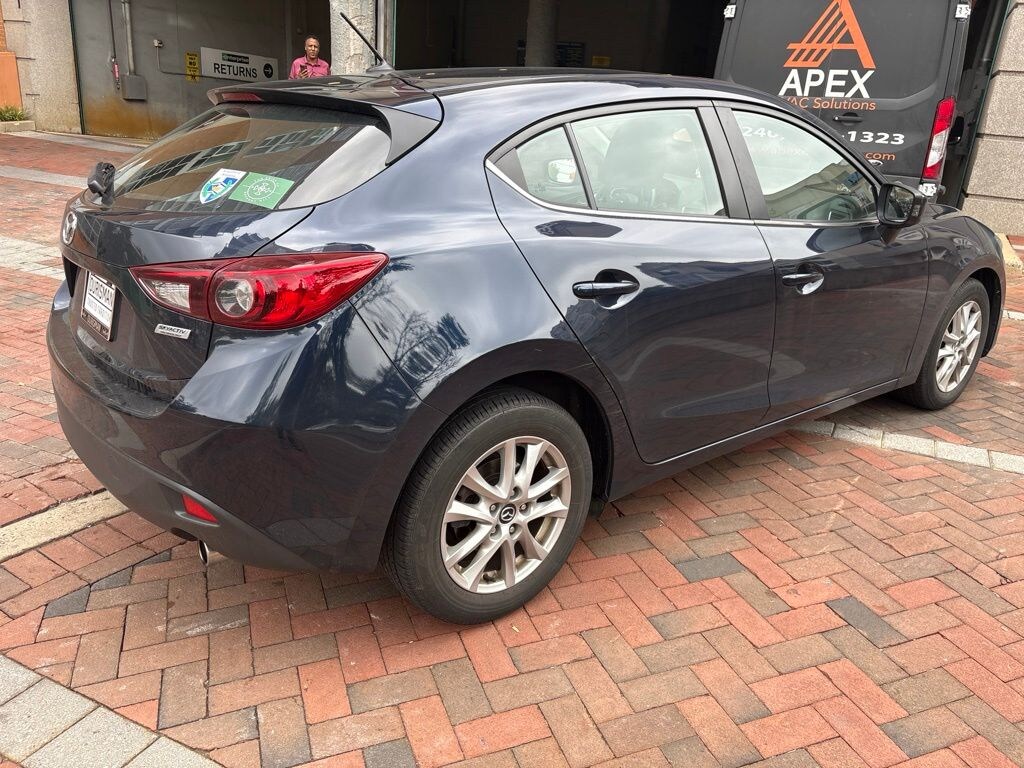 Used 2016 Mazda Mazda3 i Sport Hatchback