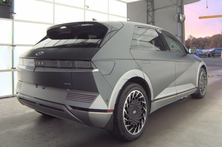 2023 Hyundai Ioniq 5 Limited photo 3