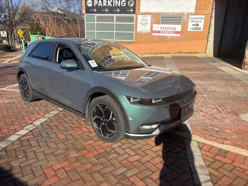 2024 Hyundai IONIQ 5 SEL's photo