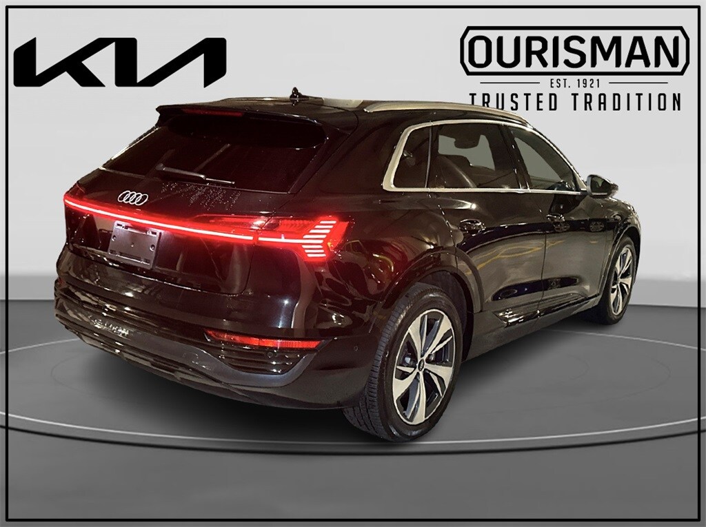 2024 Audi Q8 E-tron Premium Plus photo 4