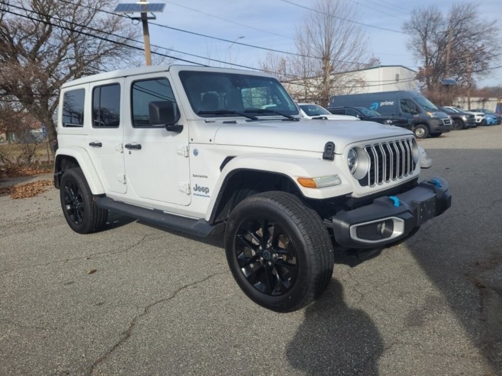 Used 2024 Jeep Wrangler 4xe Sahara SUV