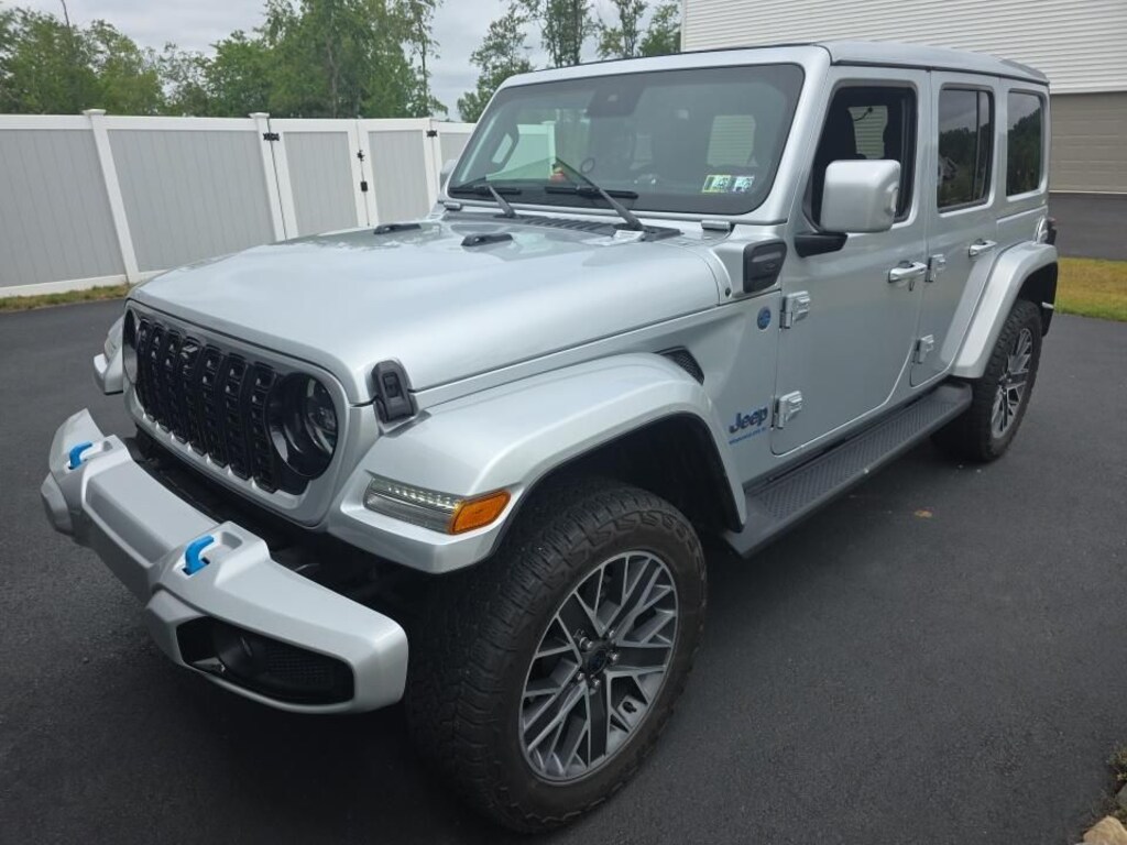 Used 2024 Jeep Wrangler 4xe High Altitude SUV