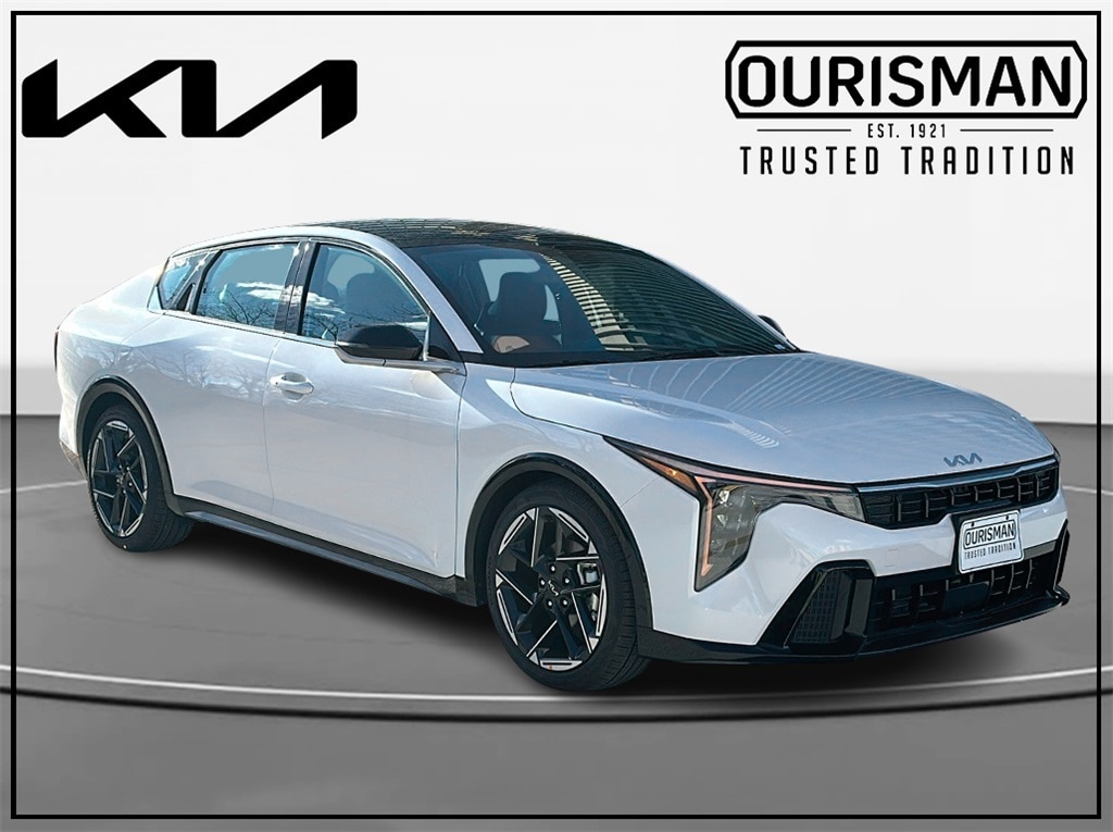 2025 Kia K4 GT-Line's photo