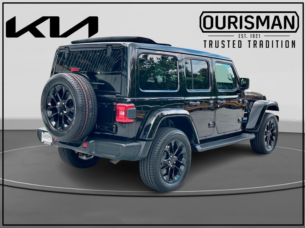 2022 Jeep Wrangler Unlimited 4xe Sahara photo 3