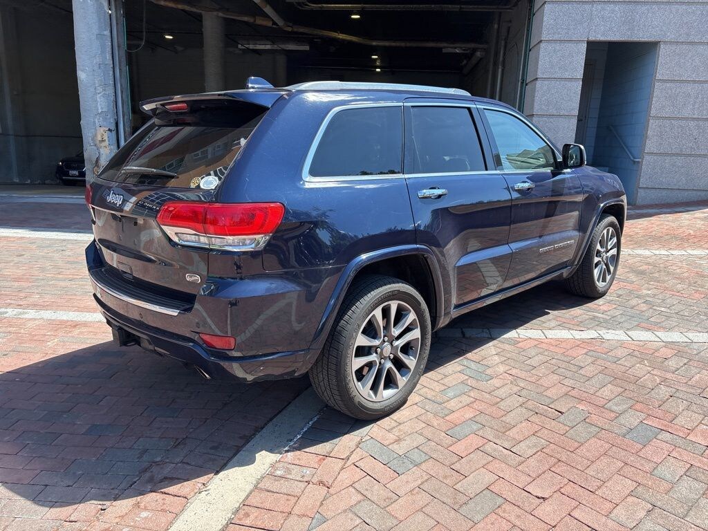 Used 2017 Jeep Grand Cherokee Overland 4x4 SUV