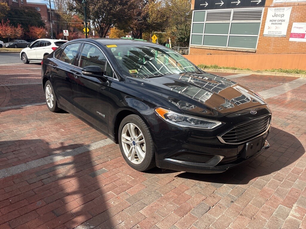 Used 2018 Ford Fusion Hybrid SE Sedan