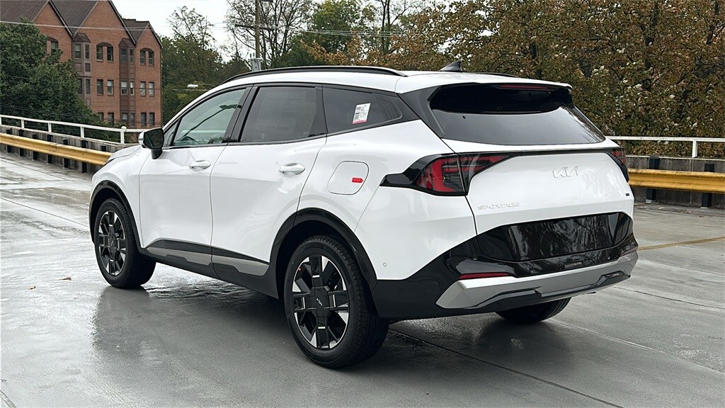 2026 Kia Sportage photo 3