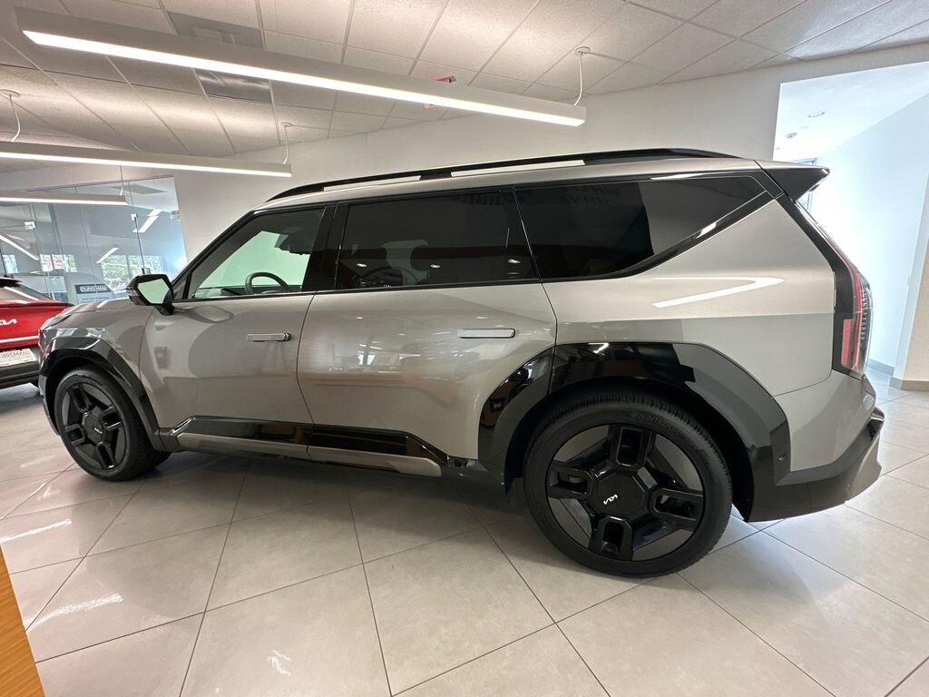 Certified 2024 Kia EV9 GT-Line SUV
