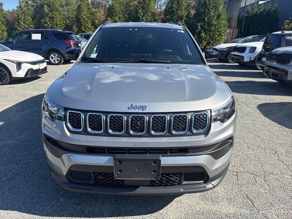Used 2023 Jeep Compass Latitude Lux SUV