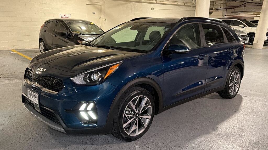 Certified 2022 Kia Niro Touring SE SUV