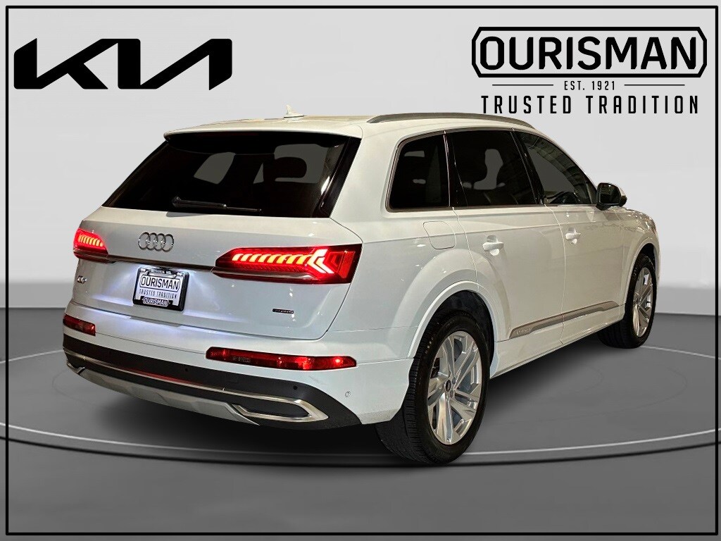 2022 Audi Q7 55 Premium photo 2
