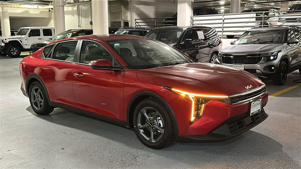 New 2026 Kia K4 LXS Sedan