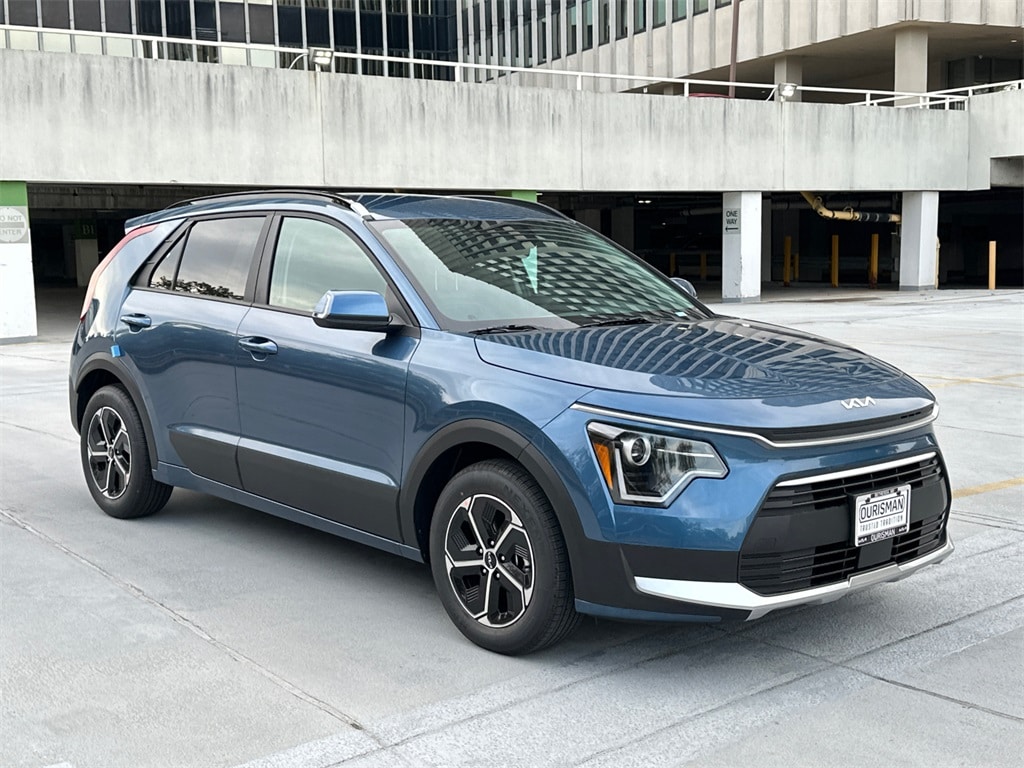 2025 Kia Niro Plug-In Hybrid SUV 