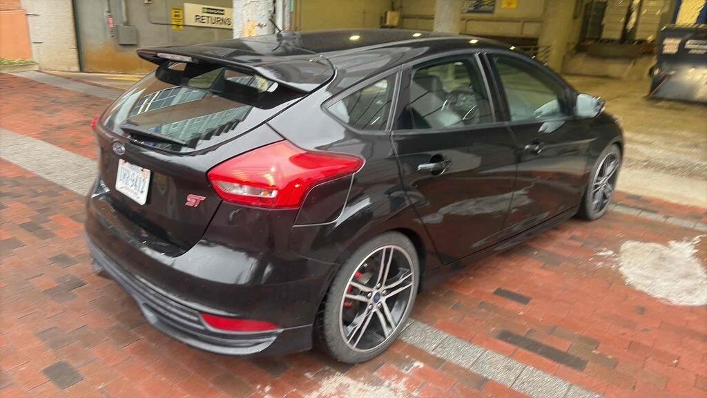 2015 Ford Focus ST photo 3