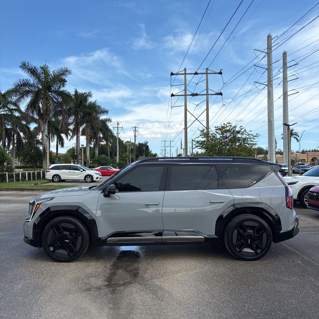 Certified 2026 Kia EV9 GT-Line SUV