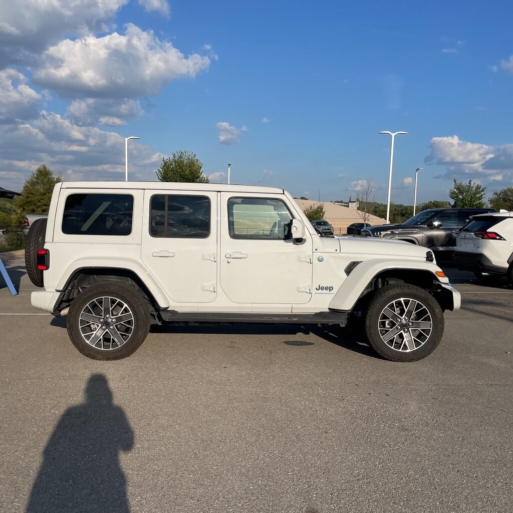 2024 Jeep Wrangler 4xe High Altitude photo 2