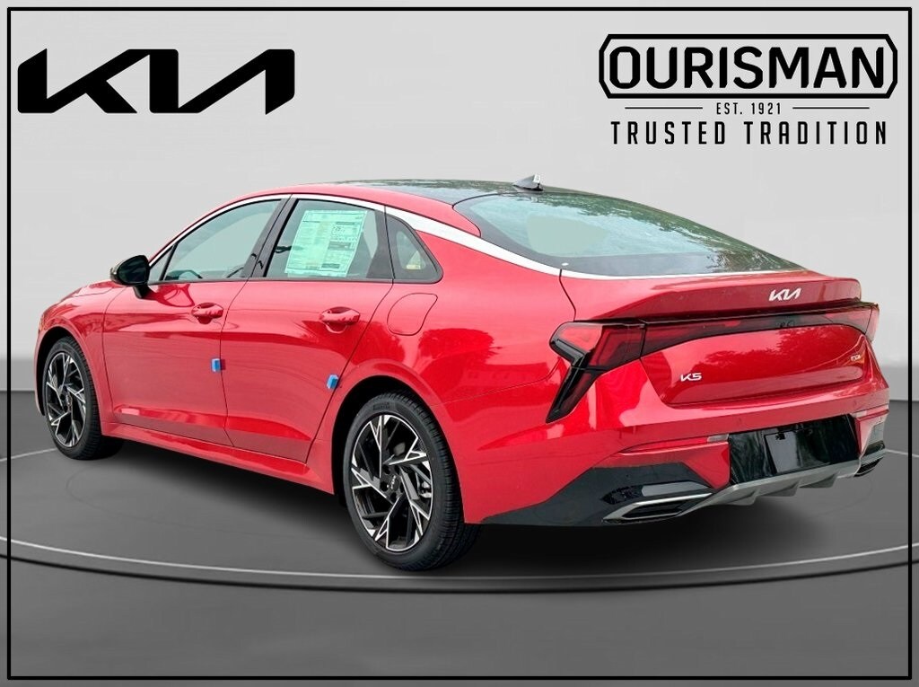 2025 Kia K5 GT-Line photo 2