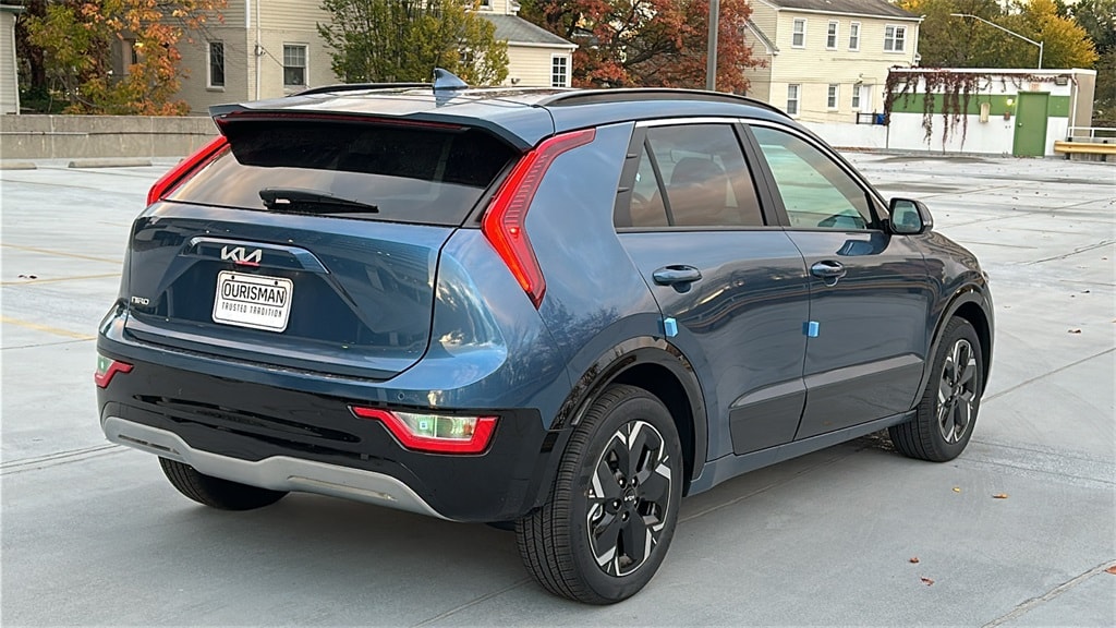 New 2025 Kia Niro EV Wind SUV