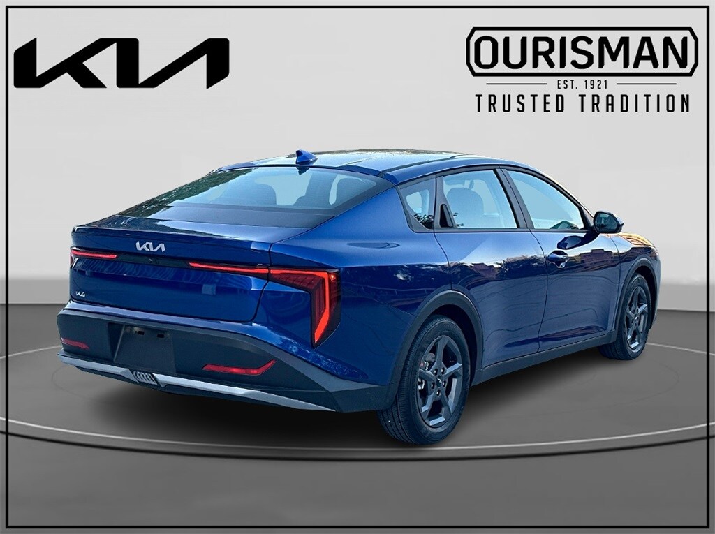 2025 Kia K4 LXS photo 4