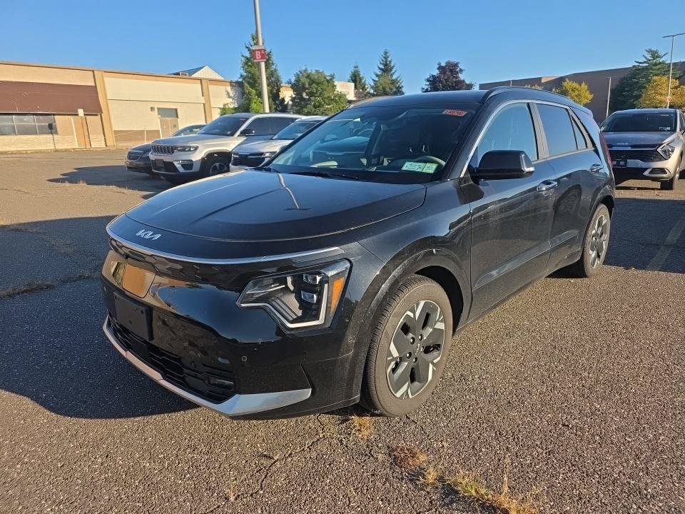 Used 2024 Kia Niro EV Wave SUV