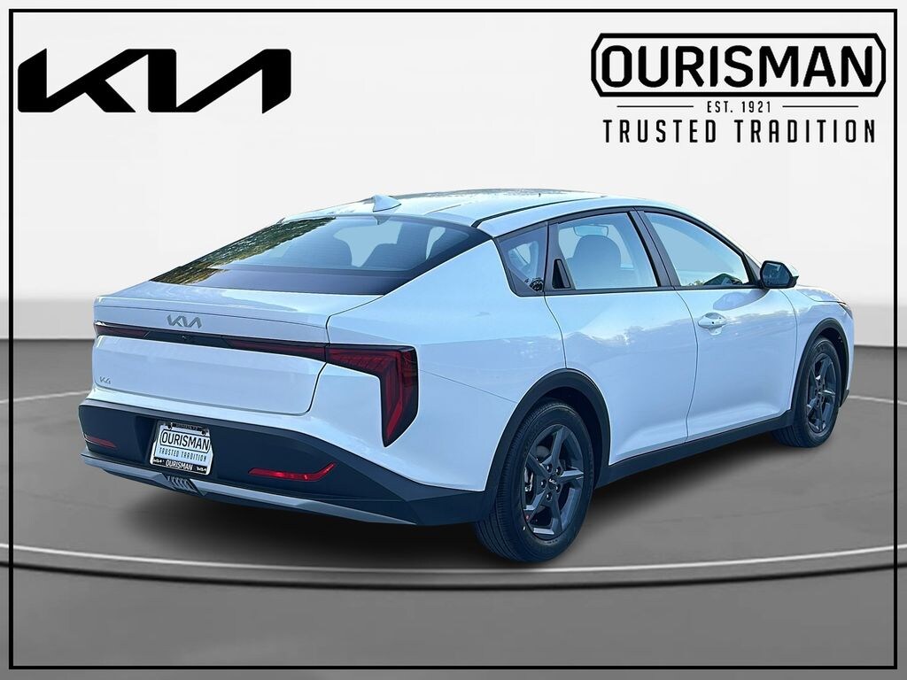 New 2026 Kia K4 LXS Sedan