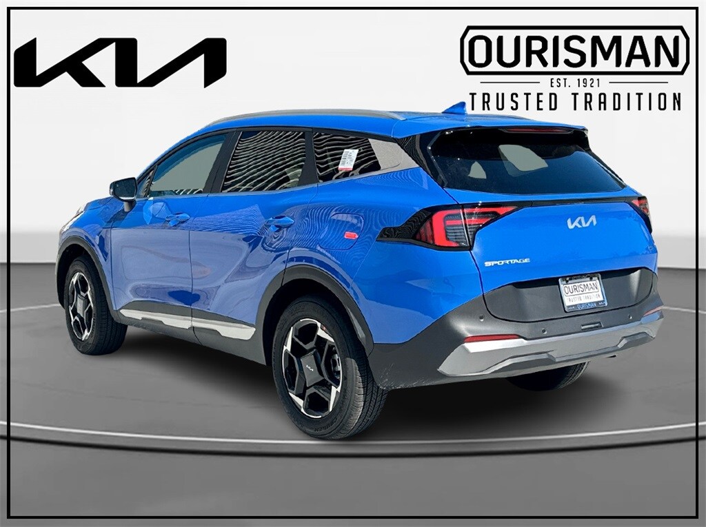 2026 Kia Sportage EX photo 2