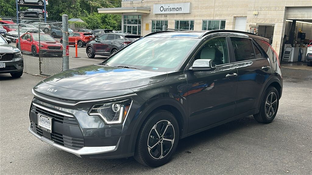 New 2026 Kia Niro EX SUV