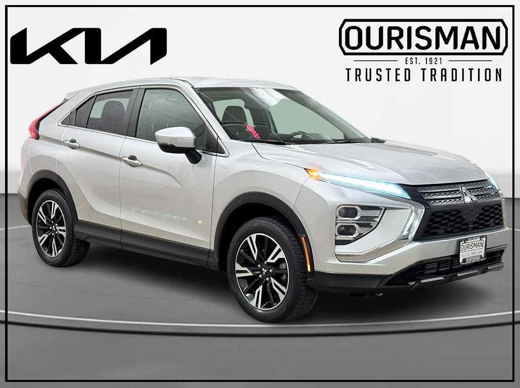 2024 Mitsubishi Eclipse Cross SE's photo