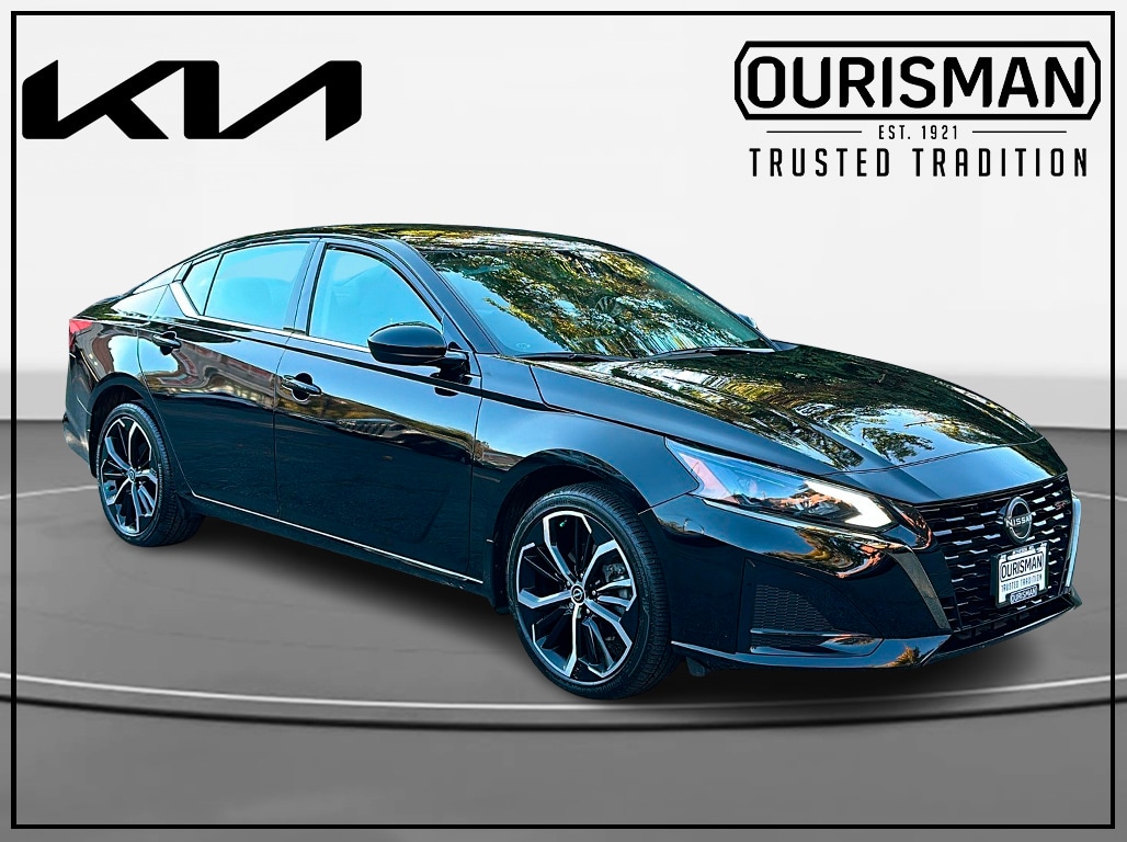 2024 Nissan Altima SR