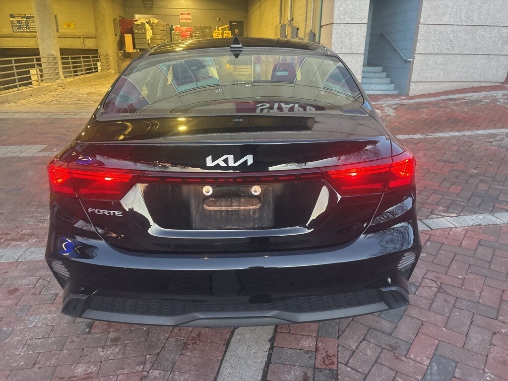 2022 Kia Forte FE LXS photo 4