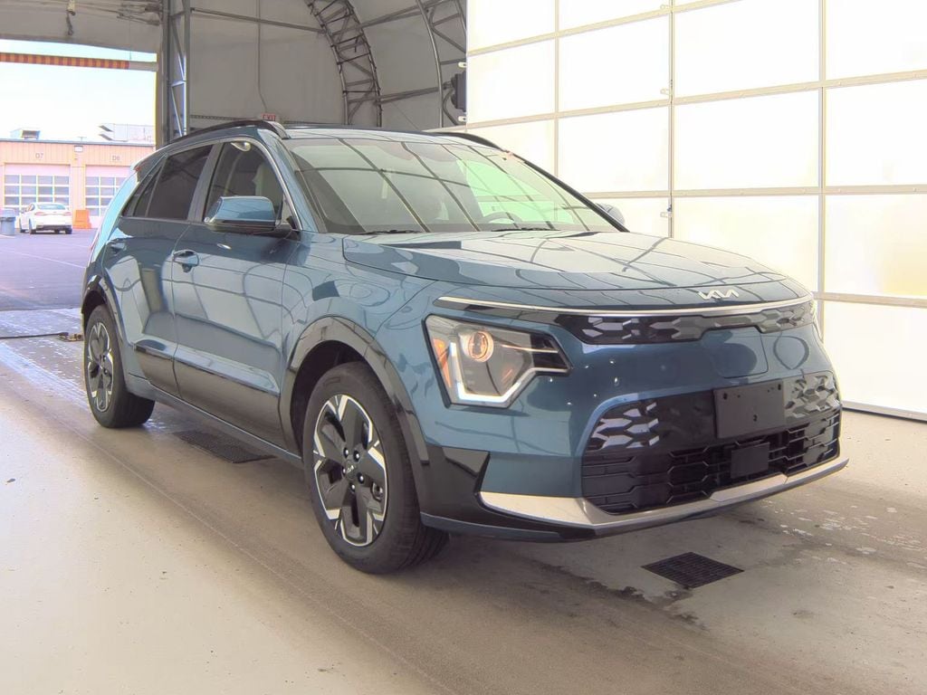 2023 Kia Niro Wind EV's photo